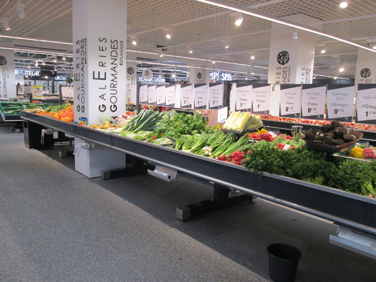 présentoir table centrale fruits et légumes. gamme aeria