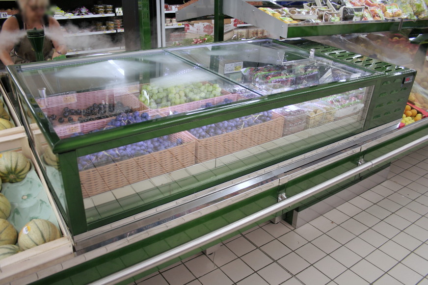 fresh coupe caisson intégré dans un présentoir banque centrale fruits et légumes